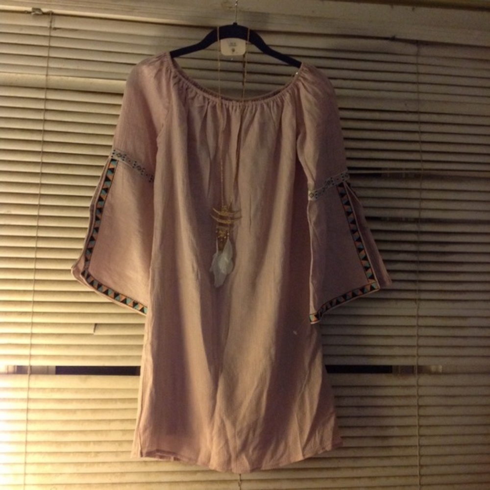 Bell sleeve mini dress - Picture 2 of 6